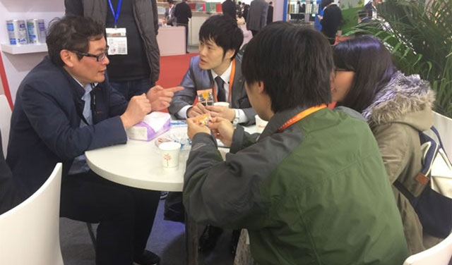 O presidente e gerente geral da empresa, Yuhou Zong, foi convidado a participar da World Can Making Conference